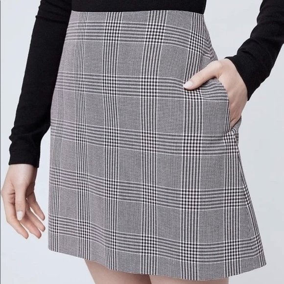 Aritzia Dresses & Skirts - Aritzia Wilfred Modern Check Mini Skirt Size 4